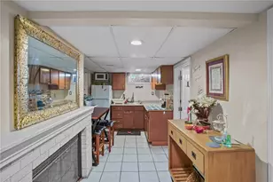 4 Priscilla Ave, Providence, RI 02909 - Photo 20