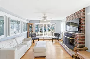 928 Admiral St, Providence, RI 02904 - Photo 2