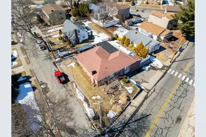 928 Admiral Street, Providence, RI 02904 - Photo 40