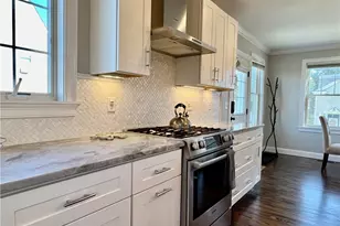 24 Stockholm St, Newport, RI 02840 - Photo 4