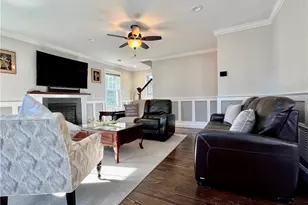 24 Stockholm St, Newport, RI 02840 - Photo 10