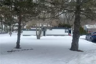 35 Fenwood Ave, Smithfield, RI 02917 - Photo 4