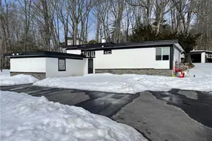 35 Fenwood Ave, Smithfield, RI 02917 - Photo 2