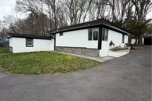 35 Fenwood Ave, Smithfield, RI 02917 - Photo 2