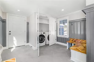 26 Tiffany Cir, Barrington, RI 02806 - Photo 4