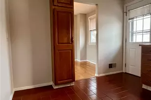 35 Namquid Dr, Middletown, RI 02842 - Photo 6