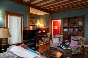 6 Howe Ave, Newport, RI 02840 - Photo 4