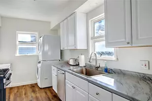 68 Division St, Lincoln, RI 02838 - Photo 8