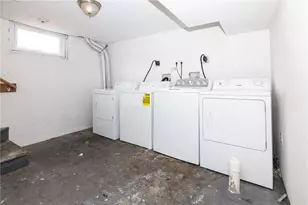 255 Waterman St, Providence, RI 02906 - Photo 14