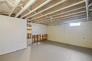 23 Livingston Pl, Middletown, RI 02842 - Photo 38