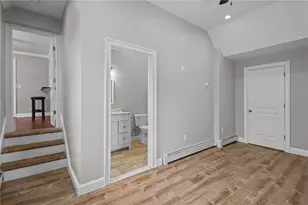 23 Livingston Pl, Middletown, RI 02842 - Photo 20