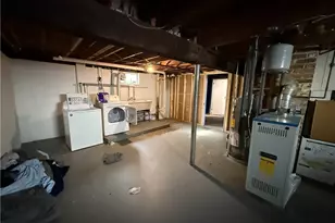 39 Hillview Ave, Providence, RI 02908 - Photo 18