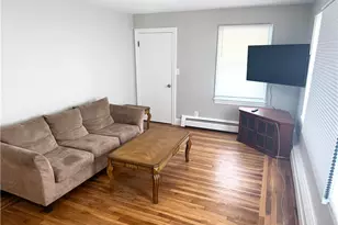 39 Hillview Ave, Providence, RI 02908 - Photo 4