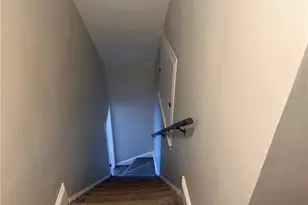 39 Hillview Ave, Providence, RI 02908 - Photo 12