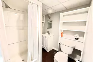 39 Hillview Ave, Providence, RI 02908 - Photo 16