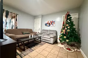 162 Washington St, Central Falls, RI 02863 - Photo 10