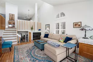 115 Cardinal Dr, North Kingstown, RI 02852 - Photo 2