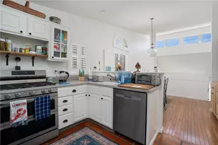 115 Cardinal Dr, North Kingstown, RI 02852 - Photo 10