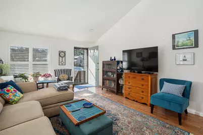 115 Cardinal Drive, North Kingstown, RI 02852 - Photo 4