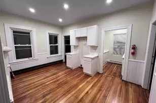 18 Amy St, Providence, RI 02906 - Photo 4