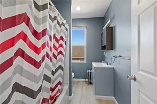 18 Loreto St, Providence, RI 02904 - Photo 6