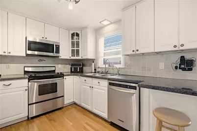 54 Othmar Street, Narragansett, RI 02882 - Photo 10