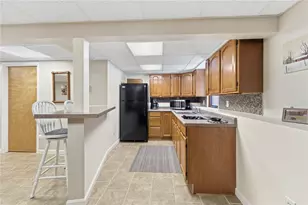 500 Greenwich Ave, West Warwick, RI 02893 - Photo 26