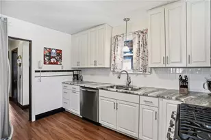 1625 Smith St, North Providence, RI 02911 - Photo 4