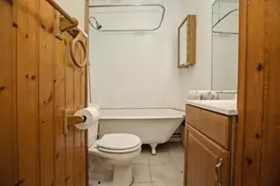 15 Webster St, Newport, RI 02840 - Photo 12