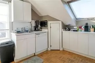 15 Webster St, Newport, RI 02840 - Photo 10