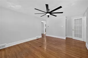 122 Dewey Ave, Pawtucket, RI 02861 - Photo 28