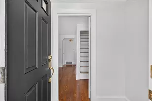 122 Dewey Ave, Pawtucket, RI 02861 - Photo 6