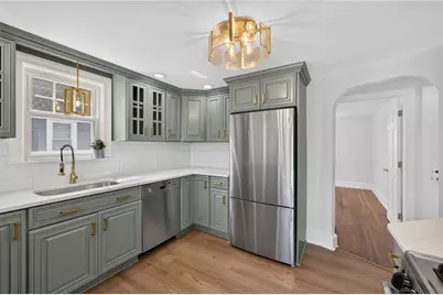 122 Dewey Avenue, Pawtucket, RI 02861 - Photo 10