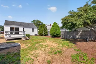 122 Dewey Ave, Pawtucket, RI 02861 - Photo 44