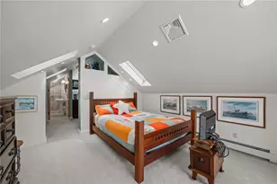 25 Peckham Ave, Newport, RI 02840 - Photo 32