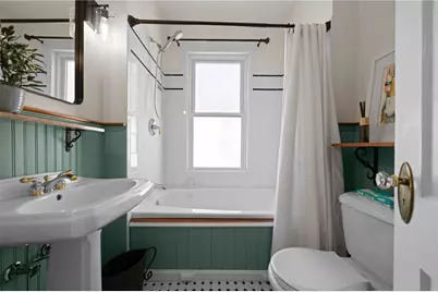 25 Peckham Avenue, Newport, RI 02840 - Photo 20