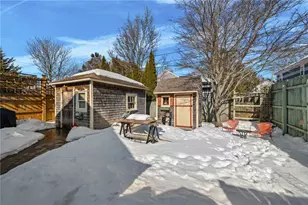 25 Peckham Ave, Newport, RI 02840 - Photo 38