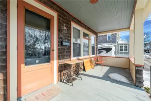 25 Peckham Ave, Newport, RI 02840 - Photo 6