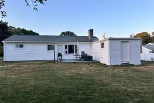 16 Morris St, West Warwick, RI 02893 - Photo 18