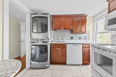 18 Rhode Island Avenue #3, Newport, RI 02840 - Photo 18