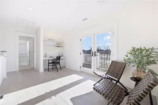 33 Carnegie Abbey Ln, Portsmouth, RI 02871 - Photo 28