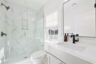 33 Carnegie Abbey Ln, Portsmouth, RI 02871 - Photo 26