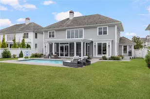 33 Carnegie Abbey Ln, Portsmouth, RI 02871 - Photo 34