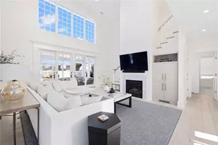 33 Carnegie Abbey Ln, Portsmouth, RI 02871 - Photo 12