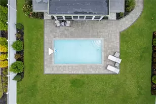 33 Carnegie Abbey Ln, Portsmouth, RI 02871 - Photo 38