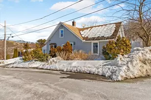 5 Marion St, Westerly, RI 02891 - Photo 2