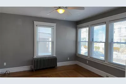 56 Waltham Street, Pawtucket, RI 02860 - Photo 4