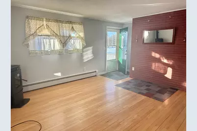 101 Honeyman Avenue, Middletown, RI 02842 - Photo 2