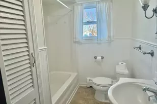 101 Honeyman Ave, Middletown, RI 02842 - Photo 12