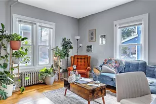 124 Pitman St, Providence, RI 02906 - Photo 6